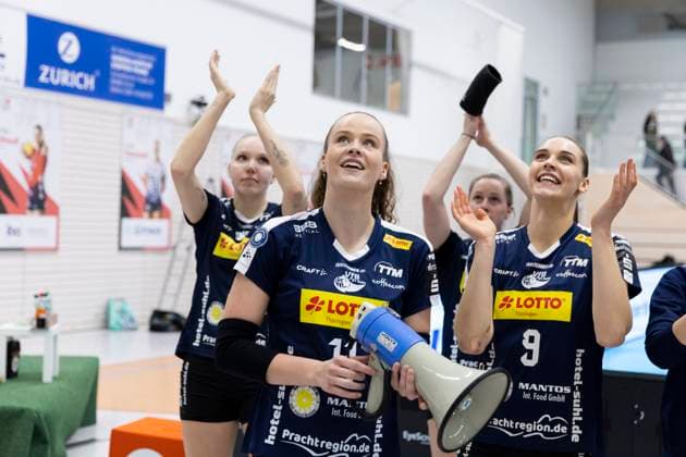 1 Volleyball Bundesliga Women Schwarz Weiss Erfurt vs VfB Suhl LOTTO Thüringen Erfurt 29 01 2025 Laura Berger 11 VfB Suhl LOTTO Thüringen 1 Volleyball Bundesliga Women Schwarz Weiss Erfurt vs VfB Suhl LOTTO Thüringen Riethsporthalle Erfurt 29 01 2025 Copyright: xBEAUTIFULxSPORTS Duehringx