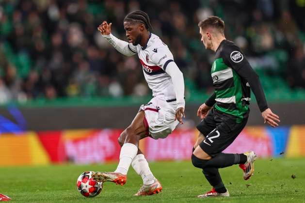 Samuel Iling-Junior (Bologna) Ivan Fresneda (Sporting CP Lisboa) during the Uefa Champions League match between Sporting CP Lisboa 1-1 Bologna FC at Estdio Jos Alvalade on January 29, 2025 in Lisboa, Italy. Noxthirdxpartyxsales  (280021493)