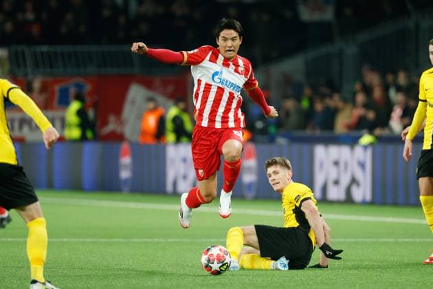 Young Boys Belgrade Youngwoo Seol vs Lukasz Lakomy 29 01 2025 Stadion St Jakob Park Basel , SWITZERLAND, Soccer Men Season 2024 2025 UEFA Champions League BSC Young Boys Bern Red Star Belgrade Youngwoo Seol li,Belgrade vs Lukasz Lakomy YB