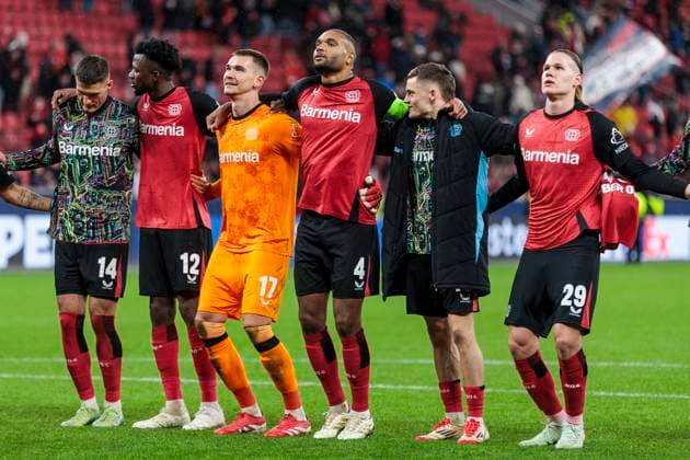 UEFA Champions League, Bayer Leverkusen Sparta Prague, 29 01 2025 Patrik Schick Bayer 04 Leverkusen, 14 , Edmond Tapsoba Bayer 04 Leverkusen, 12 , Matej Kovar Bayer 04 Leverkusen, 17 , Jonathan Tah Bayer 04 Leverkusen, 4 , Florian Wirtz Bayer 04 Leverkusen, 10 , Artem Stepanov Bayer 04 Leverkusen, 29 celebrate the victory with the fans after the final whistle UEFA Champions League, Bayer Leverkusen Sparta Prague, Matchday 8, on 29 01 2025, BayArena, Leverkusen UEFA regulations prohibit any use of photographs as image sequences and or quasi video Copyright: xBEAUTIFULxSPORTS Meuselx