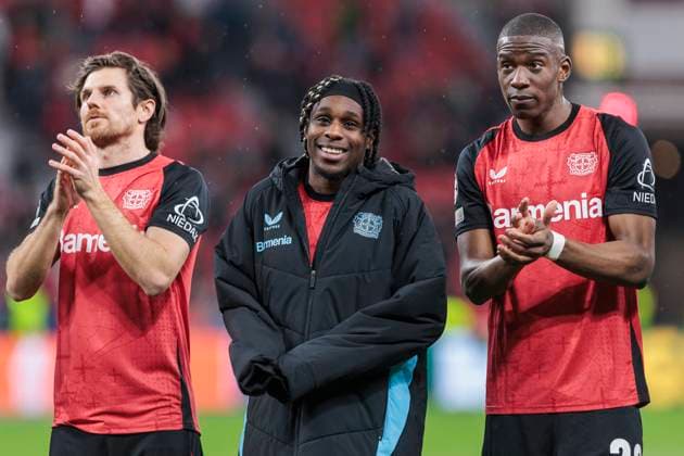 UEFA Champions League, Bayer Leverkusen Sparta Prague, 29 01 2025 Jonas Hofmann Bayer 04 Leverkusen, 7 , Jeremie Frimpong Bayer 04 Leverkusen, 30 and Nordi Mukiele Bayer 04 Leverkusen, 23 after the final whistle in front of the fans UEFA Champions League, Bayer Leverkusen Sparta Prague, Matchday 8, on 29 01 2025, BayArena, Leverkusen UEFA regulations prohibit any use of photographs as image sequences and or quasi video Copyright: xBEAUTIFULxSPORTS Meuselx