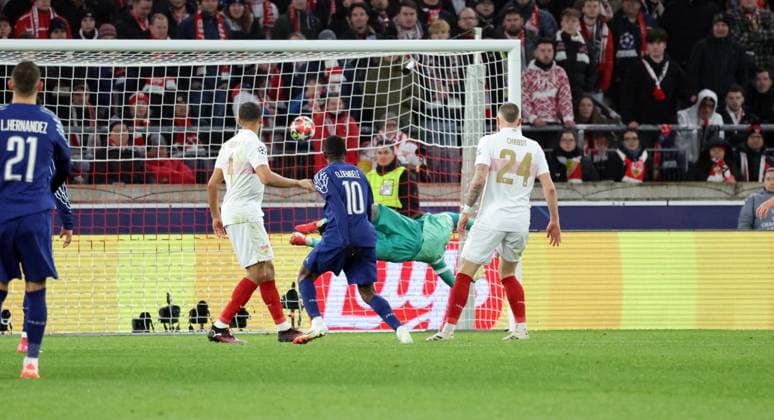 29 01 25 VfB Stuttgart Paris St Germain Germany, Stuttgart, 29 01 2025, Football, UEFA Champions League, VfB Stuttgart Paris St Germain Ousmane Dembele Paris St Germain Goal 0 3 Dembele