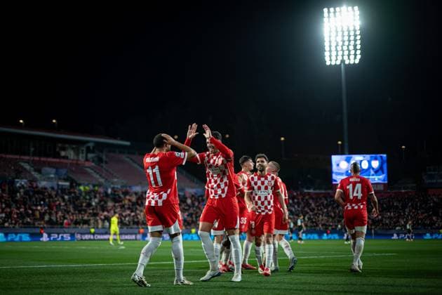 Arnaut Danjuma (Girona FC) celebrates after scoring his team s goal with team mates during a UEFA Champions League match between Girona FC and Arsenal FC at Estadi Municipal de Montilivi in Girona, Girona, Spain, on January 29 2025. Photo by Felipe Mondino  Copyright: xFelipexMondino IPAxSportx xipa-agency.netx xx IPA_53449288 IPA_Agency_IPA53449288