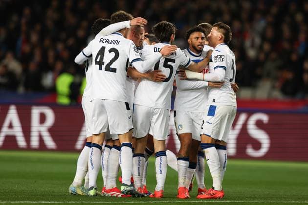 January 30, 2025, Barcelona, Spain: Players of Atalanta Bergamo celebrate after scoring a goal during the UEFA Champions League match between FC Barcelona, Barca and Atalanta Bergamo at Estadio Olimpico. FInal Score; FC Barcelona 2:2 Atalanta Bergamo. Barcelona Spain - ZUMAs197 20250130_aaa_s197_035 Copyright: xGrzegorzxWajdax