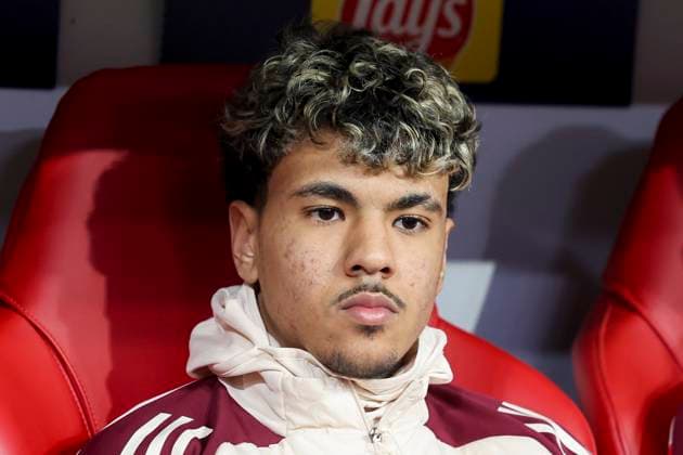 Adam Aznou FC Bayern Muenchen looks on, UEFA Champions League 2024 25 League Phase MD8, FC Bayern München v SK Slovan Bratislava, Allianz Arena on January 29, 2025 in Munich, Germany Photo by Marco Steinbrenner DeFodi Images Adam Aznou FC Bayern Muenchen looks on, UEFA Champions League 2024 25 League Phase MD8, FC Bayern München v SK Slovan Bratislava, Allianz Arena, January 29, 2025 in Munich, Germany Photo by Marco Steinbrenner DeFodi Images Defodi 700 muenchen bratis 20250129 195 Defodi-700
