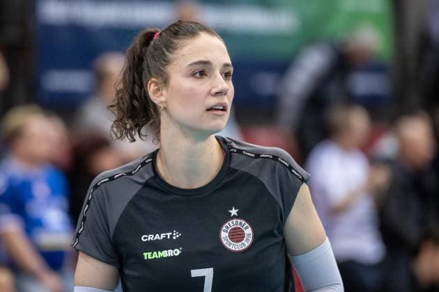 Julie Lengweiler Dresdner SC, 07 GER, Allianz MTV Stuttgart Dresdner SC, Volleyball Bundesliga, VBL, 2024 2025 season, 30 01 2025 GER, Allianz MTV Stuttgart Dresdner SC, Volleyball Bundesliga, VBL, 2024 2025 season, 30 01 2025 Stuttgart Copyright: xSandyxDinkelackerx EP_SDR