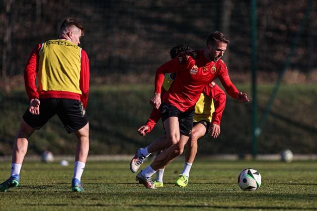 30.01.2025 BIALYSTOK (POLAND) PILKA NOZNA (FOOTBALL) TRENING JAGIELLONIA BIALYSTOK NZ KRISTOFFER HANSEN FOTO KAMIL SWIRYDOWICZ CYFRASPORT NEWSPIX.PL --- Newspix.pl POLAND OUT!  250130CSKS130