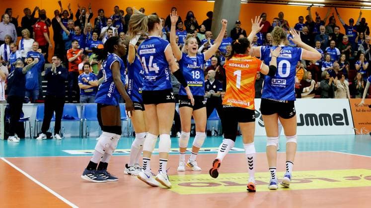 Stuttgart , Volleyball Bundesliga Women, Allianz MTV Stuttgart vs Dresdner SC , Jubel Stguttgart , center Pia Kästner