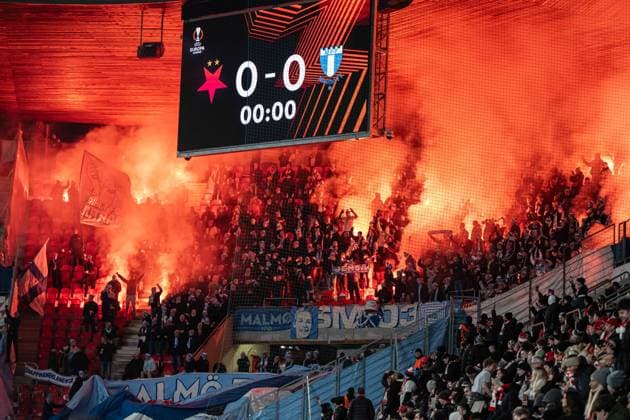 Malmo FF fans pyroshow during UEFA Europa league match, SK Slavia Prague - Malmo FF , 30. january 2025, Fortuna Arena, Prague, Czech republic Copyright: xMICHALxFAJT,ZOSPORTU.SKx FAJ_1992
