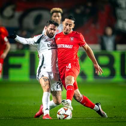 Besiktas JK forwarder Rafa Silva, FC Twente defender Anass Salah Eddine during the match Twente Besiktas at the Grolsch Veste for the UEFA Europa League League phase Matchday 8 season 2024 2025 in ENSCHEDE, Netherlands on 30 january 2025, photo by Marcel van Dorst EYE4images Defodi 746 212111 Defodi-746