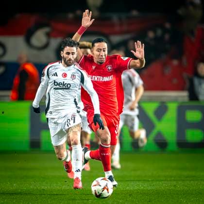 Besiktas JK forwarder Rafa Silva, FC Twente defender Anass Salah Eddine during the match Twente Besiktas at the Grolsch Veste for the UEFA Europa League League phase Matchday 8 season 2024 2025 in ENSCHEDE, Netherlands on 30 january 2025, photo by Marcel van Dorst EYE4images Defodi 746 212114 Defodi-746
