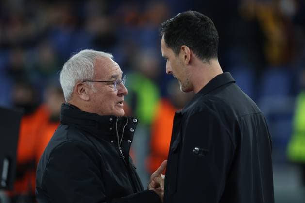 UEFA Europa League, match day 8 - AS Roma vs Eintracht Frankfurt at Olympic Stadium in Rome on 30th January 2025 Rome, Italy 30.01.2025: Claudio Ranieri Coach of Roma greets Dino Toppmollerof coach manager Eintracht Frankfurt before the Uefa Europa League 2024-2025, football match between AS Roma vs Eintracht Frankfurt at Olympic Stadium in Rome. Rome Olympic italy italy Copyright: xmarcoxiacobucci