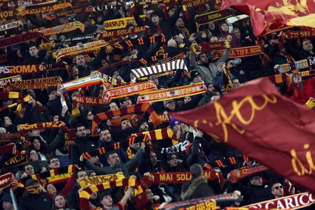 UEFA Europa League, match day 8 - AS Roma vs Eintracht Frankfurt at Olympic Stadium in Rome on 30th January 2025 Rome, Italy 30.01.2025: Roma supporters scarves during the Uefa Europa League 2024-2025, football match between AS Roma vs Eintracht Frankfurt at Olympic Stadium in Rome. Rome Olympic italy italy Copyright: xmarcoxiacobucci