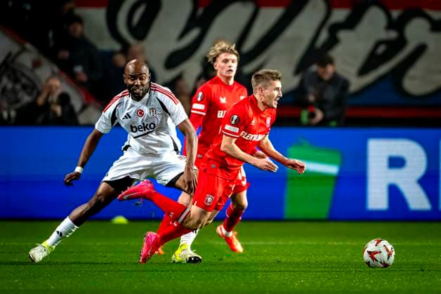 FC Twente midfielder Michal Sadilek , Besiktas JK midfielder Al Musrati during the match Twente Besiktas at the Grolsch Veste for the UEFA Europa League League League phase Matchday 8 season 2024 2025 in ENSCHEDE, Netherlands on 30 january 2025, photo by Marcel van Dorst EYE4images Defodi 746 212129 Defodi-746