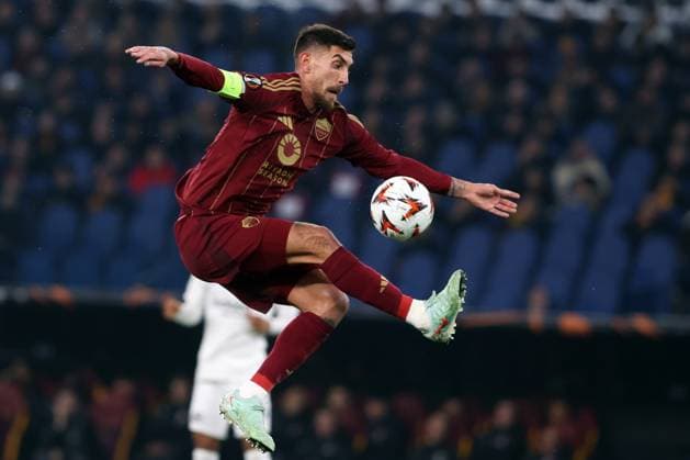 Rome, Italy 30.01.2025: Lorenzo Pellegrini of Roma during the Uefa Europa League 2024-2025, football match between AS Roma vs Eintracht Frankfurt at Olympic Stadium in Rome.  Copyright: xMarcoxIacobucci IPAxSportx xipa-agency.netx xx IPA_53471995 IPA_Agency_IPA53471995