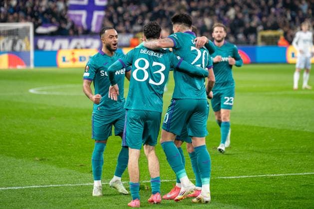 30 01 2025, Football UEFA Europa League, Season 2024 2025, Matchday 08, RSC Anderlecht TSG 1899 Hoffenheim at Lotto Park in Anderlecht The Anderlecht players celebrate the goal for 1 0 Photo Kirchner Media Thomas Haesler Copyright: xKirchner-Media ThomasxHaeslerx