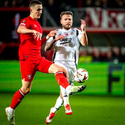 FC Twente defender Gustaf Lagerbielke, Besiktas JK forwarder Ciro Immobile during the match Twente Besiktas at the Grolsch Veste for the UEFA Europa League League phase Matchday 8 season 2024 2025 in ENSCHEDE, Netherlands on 30 january 2025, photo by Marcel van Dorst EYE4images Defodi 746 212144 Defodi-746