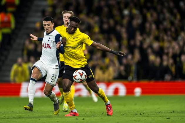 250130 Pedro Porro of Tottenham Hotspur and Jalal Abdullai of Elfsborg during the UEFA Europa League football match between Tottenham Hotspur and Elfsborg on January 30, 2025 in London Photo Emma Wallskog BILDBYRAN COP 320 EW0477 fotboll football soccer fotball uefa europa league europa league tottenham hotspur elfsborg bbeng bbauto  Copyright: EMMAxWALLSKOG BB250130EW073