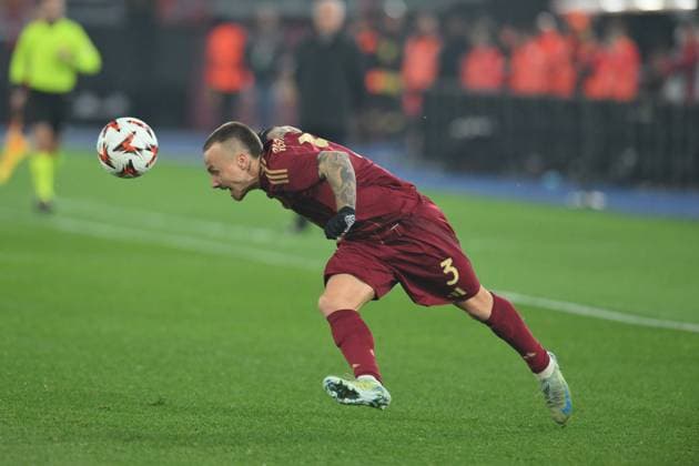 30th January 2025, Stadio Olimpico, Rome, Italy; UEFA Europa League Football; Roma versus Eintracht Frankfurt; Angelino of AS Roma heads the ball forward  ActionPlus12745478 AllShotLive