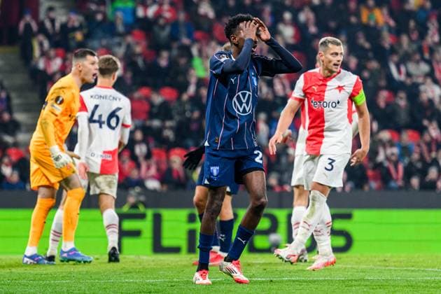 250130 Taha Ali of Malmö FF looks dejected during the UEFA Europa League football match between Slavia Prag and Malmö FF on January 30, 2025 in Prague Photo Mathilda Ahlberg BILDBYRAN kod MA MA0779 fotboll football soccer fotball uefa europa league europa league slavia prag malmö ff bbeng bbauto depp  Copyright: MATHILDAxAHLBERG BB250130MA067