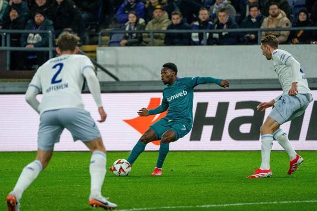 Cross by Francis Amuzu RSC Anderlecht, 07 RSC Anderlecht vs TSG 1899 Hoffenheim, Football, Europa League, Matchday 8, Season 2024 2025, 30 01 2025 RSC Anderlecht vs TSG 1899 Hoffenheim, Football, Europa League, Matchday 8, Season 2024 2025, 30 01 2025 Brussels Copyright: xEibner-Pressefoto JustinxDerondex EP_JDU