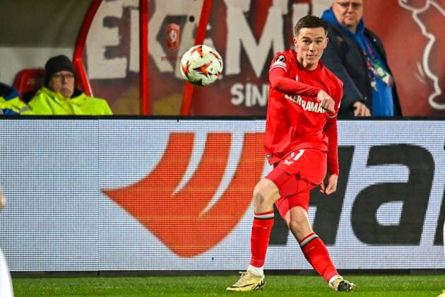 ENSCHEDE, Stadium Grolsch Veste, 30-01-2025 , season 2024 2025 , Europa League during the match Twente - Besiktas FC Twente player Daan Rots shoots Twente - Besiktas  x27627784x Copyright: