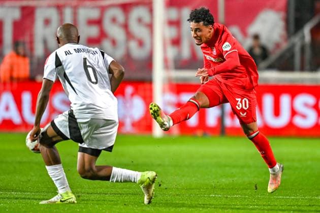 ENSCHEDE, Stadium Grolsch Veste, 30-01-2025 , season 2024 2025 , Europa League during the match Twente - Besiktas FC Twente player Sayfallah Ltaief vs Besiktas JK player Al Musrati Twente - Besiktas  x27627826x Copyright: