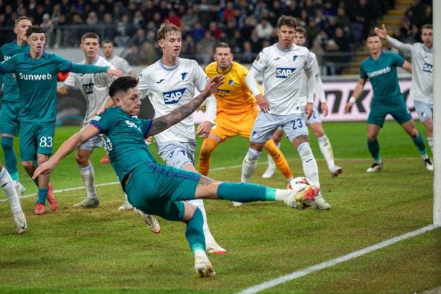 30 01 2025, Football UEFA Europa League, Season 2024 2025, Matchday 08, RSC Anderlecht TSG 1899 Hoffenheim at Lotto Park in Anderlecht Luis Vazquez RSC Anderlecht, 20 does not get the ball on the goal Photo Kirchner Media Thomas Haesler Copyright: xKirchner-Media ThomasxHaeslerx