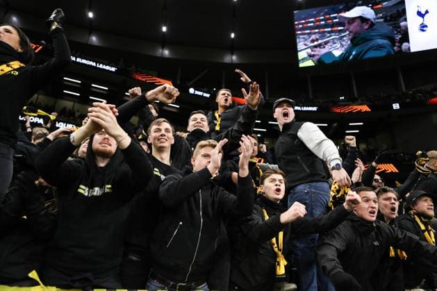 Tottenham Hotspur gegen Elfsborg 30. Januar 2025, London Europa League Fußball Tottenham Hotspur gegen Elfsborg Elfsborg Fans Foto Jacques Feeney Abseits London UK  Copyright: xJacquesxFeeneyx xOffsidexOffside