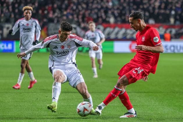Soccer UEFA Europa League matchday 8 FC Twente Enschede Besiktas JK on 30 01 2025 at Arena De Grolsch Veste in Enschede Milot Rashica Istanbul , left Anass Salah Eddine Enschede , right xJRx