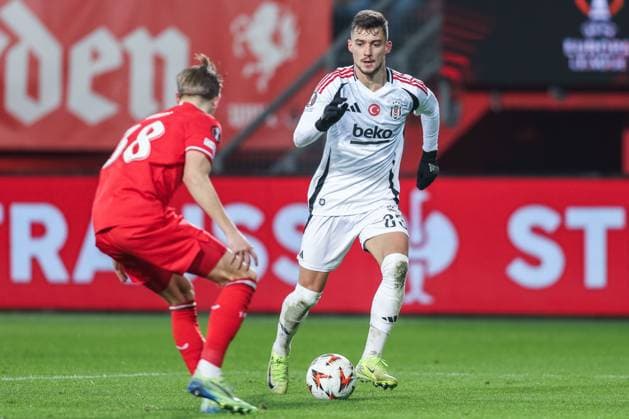 Soccer UEFA Europa League matchday 8 FC Twente Enschede Besiktas JK on 30 01 2025 at Arena De Grolsch Veste in Enschede Max Bruns Enschede , left Ernest Muci Istanbul , right xJRx