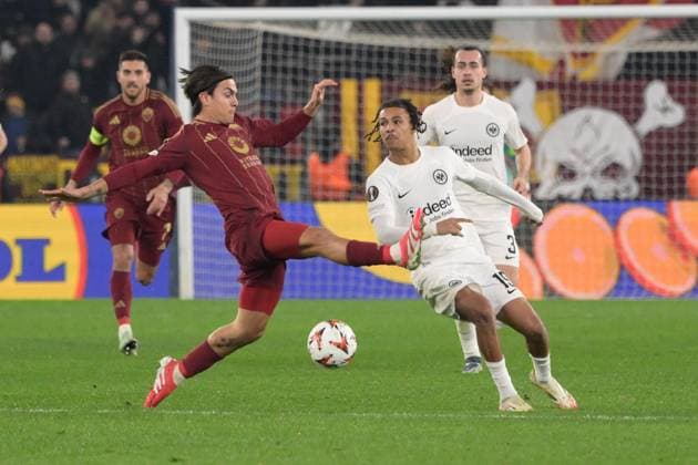 Romaâ??s Paulo Dybala and Eintracht s Jean-Matteo Bahoya during the UEFA Europa League 2024-2025 football match between AS Roma vs Eintracht Frankfurt at the Olympic Stadium in Rome on Juanary 30, 2025.  Copyright: xFabrizioxCorradetti IPAxSportx xipa-agency.netx xx IPA_53473315 IPA_Agency_IPA53473315