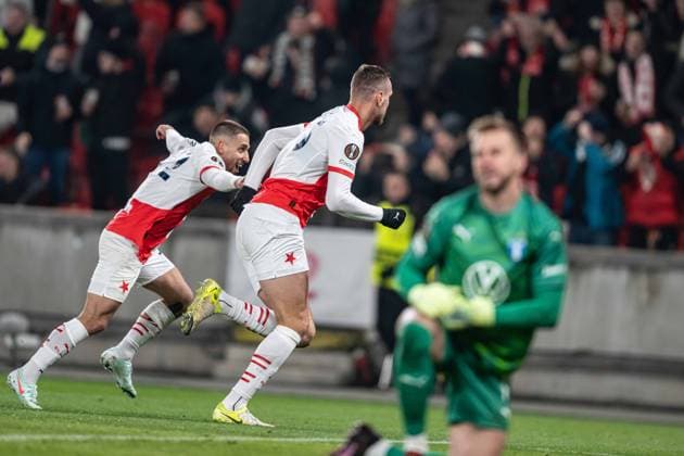 SK Slavia Prague players a goal celebrat during UEFA Europa league match, SK Slavia Prague - Malmo FF , 30. january 2025, Fortuna Arena, Prague, Czech republic Copyright: xMICHALxFAJT,ZOSPORTU.SKx MAJ_3654