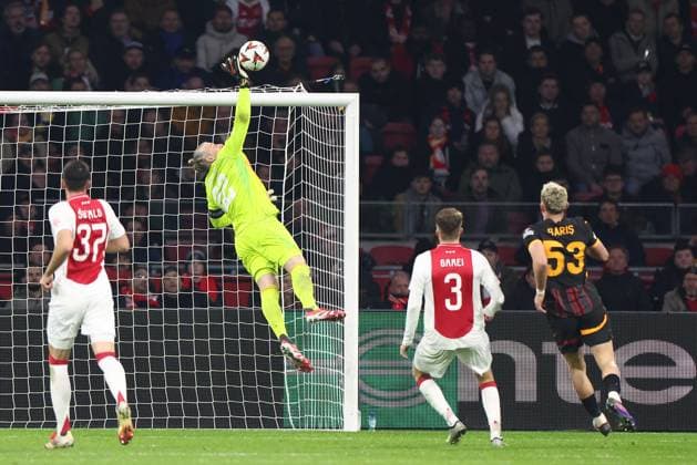 AMSTERDAM, 30-01-2025 , JohanCruijff Arena, football, UEFA Europa League, season 2024 2025, Ajax goalkeeper Remko Pasveer during the match Ajax - Galasataray, Ajax - Galatasaray  x27628246x Copyright: