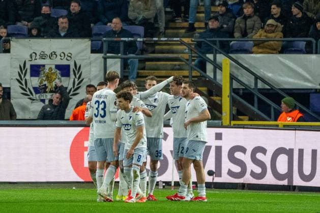 TSG Hoffenheim celebrating after the 1 1 RSC Anderlecht vs TSG 1899 Hoffenheim, Football, Europa League, Matchday 8, Season 2024 2025, 30 01 2025 RSC Anderlecht vs TSG 1899 Hoffenheim, Football, Europa League, Matchday 8, Season 2024 2025, 30 01 2025 Brussels Copyright: xEibner-Pressefoto JustinxDerondex EP_JDU