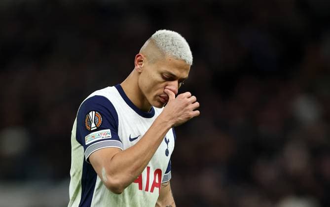 London, England, 30th January 2025. Richarlison of Tottenham Hotspur looks on dejected during the UEFA Europa League match at the Tottenham Hotspur Stadium, London. Picture credit should read: David Klein Sportimage EDITORIAL USE ONLY. No use with unauthorised audio, video, data, fixture lists, club league logos or live services. Online in-match use limited to 120 images, no video emulation. No use in betting, games or single club league player publications. SPI_020_DK_Tottenham_Elfsborg SPI-3644-0021