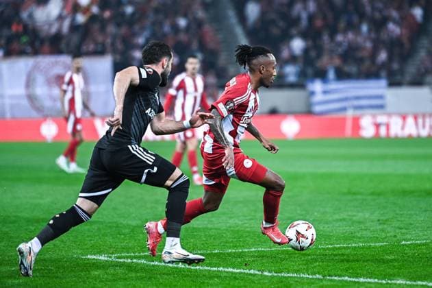 January 30, 2025, Piraeus, Piraeus, Greece: 10 GELSON MARTINS of Olympiacos FC plays during the Europa League, Matchday 8 match between Olympiacos FC and Qarabag at Georgios Karaiskakis Stadium in Piraeus, Greece, on January 30, 2025. Piraeus Greece - ZUMAk160 20250130_zip_k160_001 Copyright: xStefanosxKyriazisx