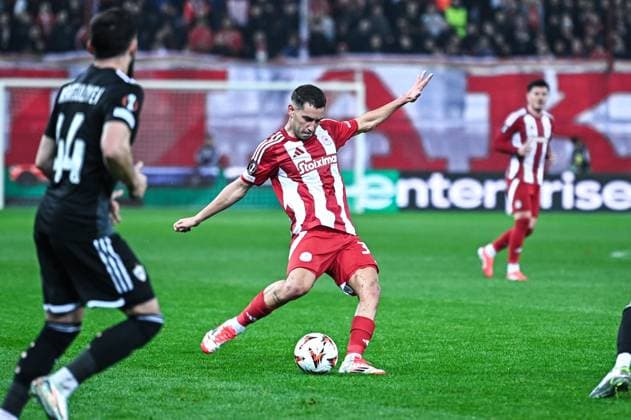 January 30, 2025, Piraeus, Piraeus, Greece: 32 SANTIAGO HEZZE of Olympiacos FC plays during the Europa League, Matchday 8 match between Olympiacos FC and Qarabag at Georgios Karaiskakis Stadium in Piraeus, Greece, on January 30, 2025. Piraeus Greece - ZUMAk160 20250130_zip_k160_005 Copyright: xStefanosxKyriazisx