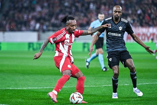 January 30, 2025, Piraeus, Piraeus, Greece: 10 GELSON MARTINS of Olympiacos FC plays during the Europa League, Matchday 8 match between Olympiacos FC and Qarabag at Georgios Karaiskakis Stadium in Piraeus, Greece, on January 30, 2025. Piraeus Greece - ZUMAk160 20250130_zip_k160_009 Copyright: xStefanosxKyriazisx