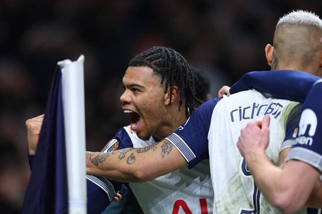 Dane Scarlett of Tottenham Hotspur celebrates scoring the opening goal Tottenham Hotspur v Elfsborg, UEFA Europa League, Group Stage, Football, Tottenham Hotspur Stadium, London, UK - 30 Jan 2025 EDITORIAL USE ONLY No use with unauthorised audio, video, data, fixture lists, club league logos or live services. Online in-match use limited to 120 images, no video emulation. No use in betting, games or single club league player publications. Copyright: xShutterstockx 15123155aq