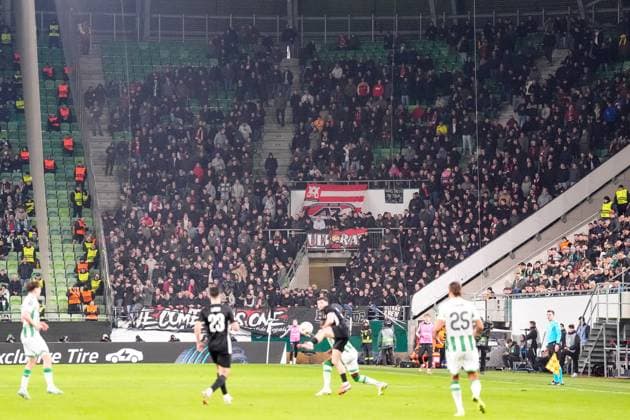 2025-01-30 Ferencvaros v AZ Alkmaar - UEFA Europa League BUDAPEST, HUNGARY - JANUARY 30: Travelling fans and supporters of AZ during the UEFA Europa League match between Ferencvaros and AZ Alkmaar at Ferencvaros Stadion on January 30, 2025 in Budapest, Hungary. Budapest Ferencvaros Stadion Hungary Content not available for redistribution in The Netherlands directly or indirectly through any third parties. Copyright: xEdxvanxdexPolx