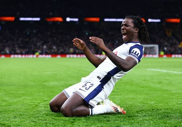 Oyindsmola Ajayi of Tottenham Hotspur celebrates scoring his sides second goal Tottenham Hotspur v Elfsborg, UEFA Europa League, Group Stage, Football, Tottenham Hotspur Stadium, London, UK - 30 Jan 2025 EDITORIAL USE ONLY No use with unauthorised audio, video, data, fixture lists, club league logos or live services. Online in-match use limited to 120 images, no video emulation. No use in betting, games or single club league player publications. Copyright: xShutterstockx 15123155az