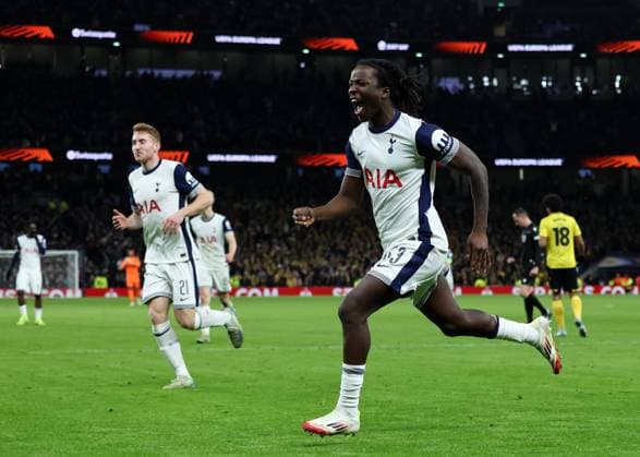 London, England, 30th January 2025. Oyindamola Ajayi of Tottenham Hotspur scoring and celerating his goal during the UEFA Europa League match at the Tottenham Hotspur Stadium, London. Picture credit should read: David Klein Sportimage EDITORIAL USE ONLY. No use with unauthorised audio, video, data, fixture lists, club league logos or live services. Online in-match use limited to 120 images, no video emulation. No use in betting, games or single club league player publications. SPI_043_DK_Tottenham_Elfsborg SPI-3644-0044