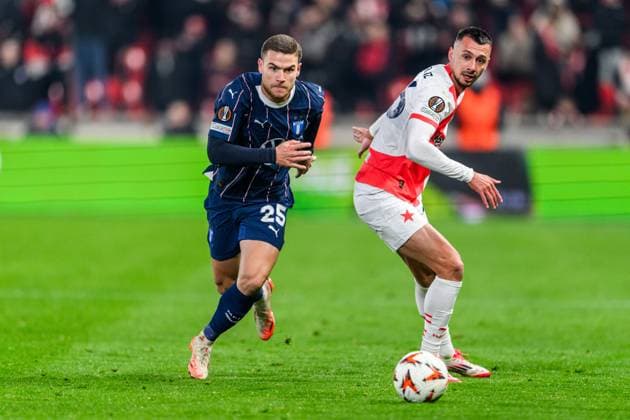 250130 Gabriel Busanello of Malmö FF during the UEFA Europa League football match between Slavia Prague and Malmö FF on January 30, 2025 in Prague Photo Mathilda Ahlberg BILDBYRAN kod MA MA0779 fotboll football soccer fotball uefa europa league europa league slavia prag malmö ff bbeng bbauto  Copyright: MATHILDAxAHLBERG BB250130MA118