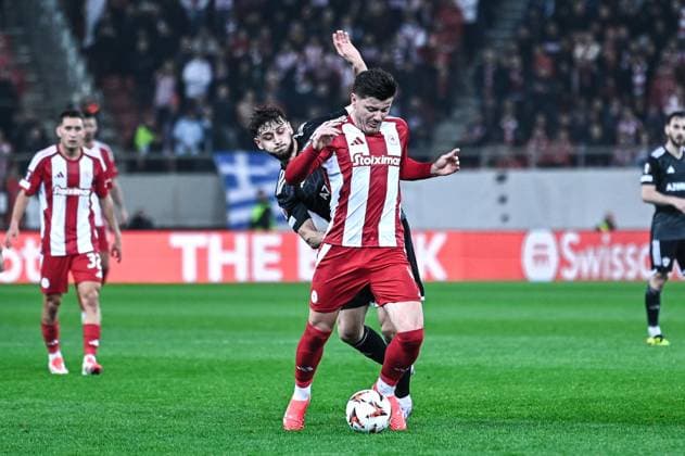 Olympiacos FC vs Qarabag - UEFA Europa League 2024 25, Matchday 8 4 Giulian Biancone of Olympiacos FC plays during the Europa League, Matchday 8 match between Olympiacos FC and Qarabag at Georgios Karaiskakis Stadium in Piraeus, Greece, on January 30, 2025. Copyright: xBEAUTIFULxSPORTS Kyriazisx