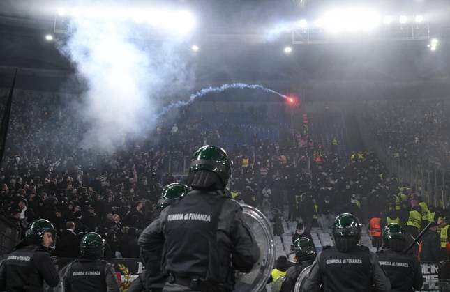 FOOTBALL EUROPA LEAGUE SEASON 2024 2025 Preliminary Round 8 Matchday AS Roma Eintracht Frankfurt 30 01 2025 Police officers in front of the Stadio Olimpico guest fan block with Eintracht Frankfurt Ultras