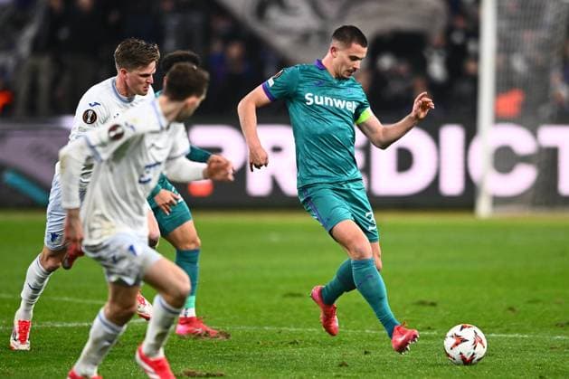 RSC Anderlecht v Hoffenheim - UEFA Europa League ANDERLECHT, BELGIUM - JANUARY 30 : Dendoncker Leander defender of RSC Anderlecht during the UEFA Europa League 2024 25 League Phase MD8 match between RSC Anderlecht and Hoffenheim on January 30, 2025 in Anderlecht, Belgium, 30 01 2025 Anderlecht Belgium  Copyright: xGvgx