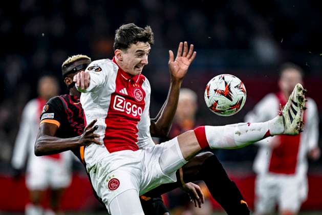 AFC Ajax Amsterdam defender Youri Baas, Galatasaray forward Victor Osimhen, during the match Ajax Galatasaray at the Johan Cruijff ArenA for the UEFA Europa League League phase Matchday 8 season 2024 2025 in AMSTERDAM, Netherlands on 30 januari 2025, photo by Stefan Koops EYE4images DeFodi Images Defodi 746 212316 Defodi-746