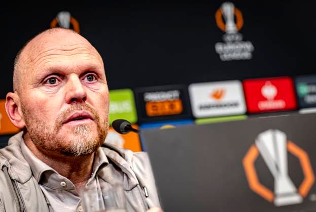FC Twente trainer Joseph Oosting during te press conference after the match Twente Besiktas at the Grolsch Veste for the UEFA Europa League League phase Matchday 8 season 2024 2025 in ENSCHEDE, Netherlands on 30 january 2025, photo by Marcel van Dorst EYE4images Defodi 746 212347 Defodi-746
