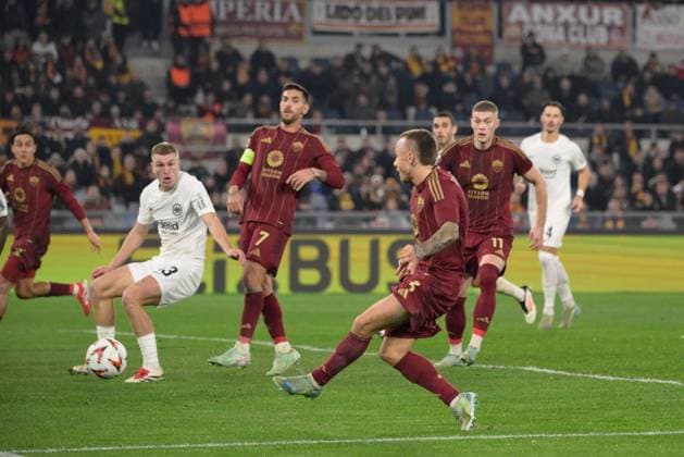 CALCIO - UEFA Europa League - AS Roma vs Eintracht Frankfurt Romaâ??s Angelino goal 1-0 during the UEFA Europa League 2024-2025 football match between AS Roma vs Eintracht Frankfurt at the Olympic Stadium in Rome on Juanary 30, 2025. Rome Italy  Copyright: xIPAxSport ABACAx